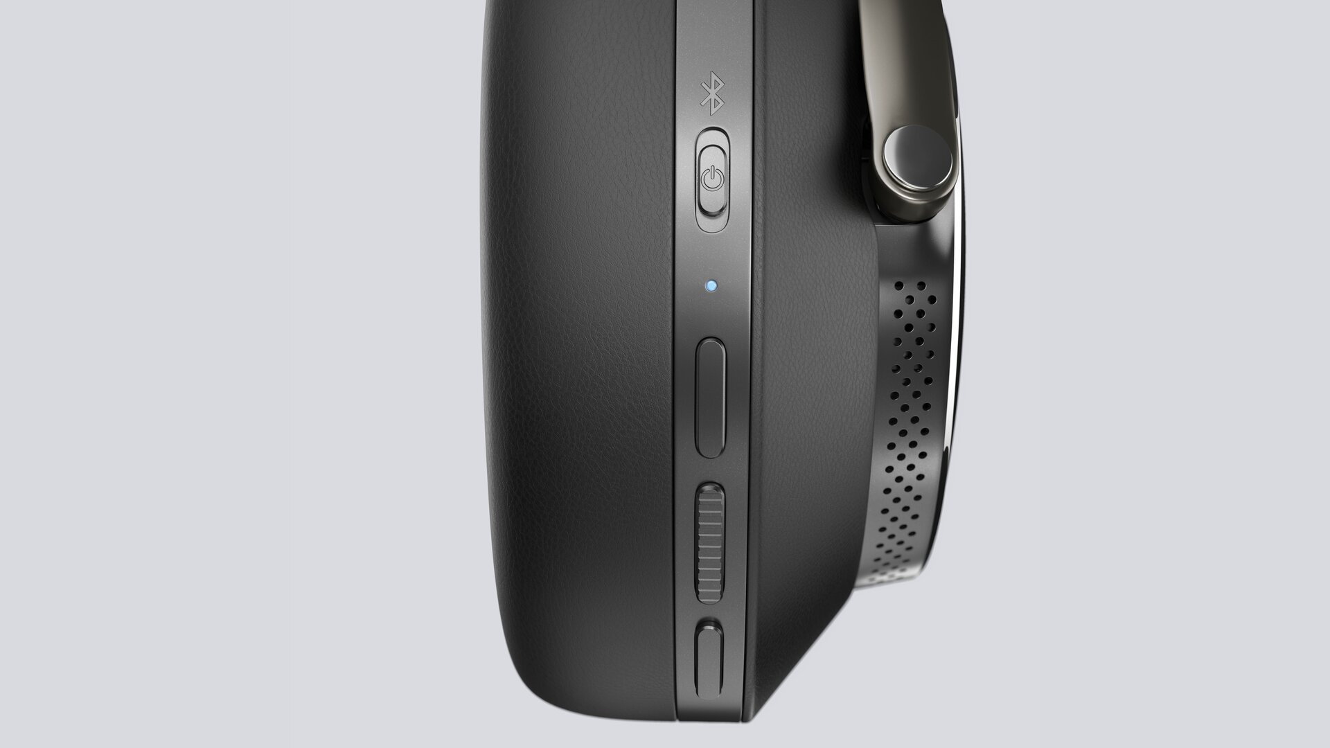 Bowers & Wilkins Px8