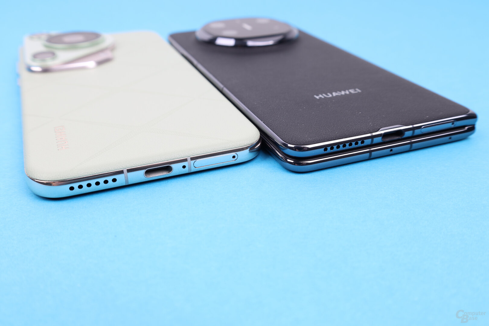 Huawei Pura 70 Ultra (links) und Mate X6 (rechts)